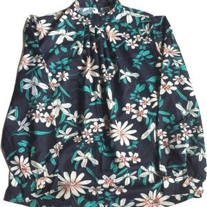 Brand new blue printing top